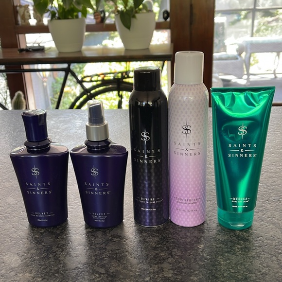 Saints & Sinners Divine Dry Finish Texture Spray volume, texture+smells amazing - Picture 9 of 9